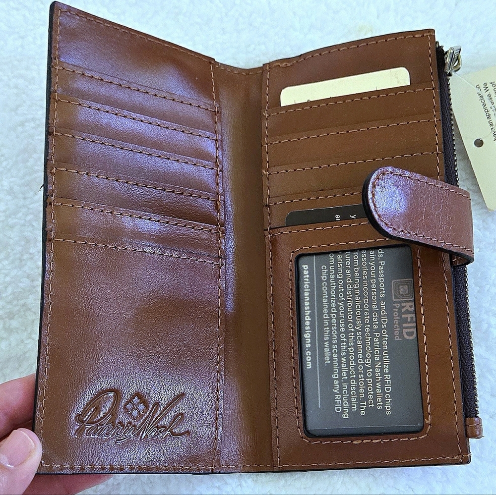 Patricia Nash Classic "Nazari" Bifold✌️ Wallet in Antique Rose🌹 - NWT - Picture 10 of 16